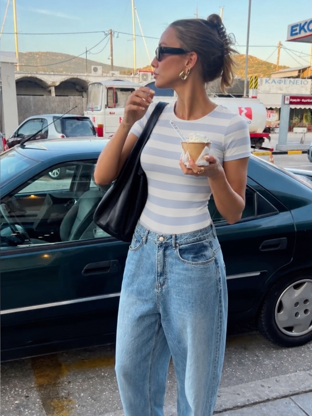 Aritzia Babaton Contour Crew Short Sleeve Bodysuit – Blue & White Stripe Large
